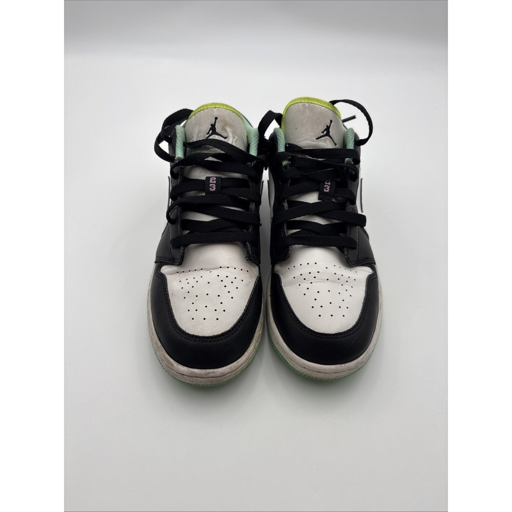 Nike Air Jordan 1 Low Violet Shock Green Black White GS Youth 6Y Kids 553560-151